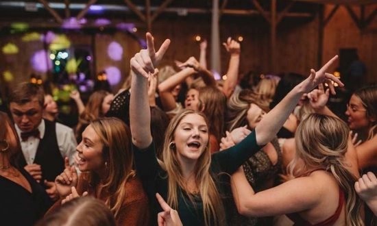 How to throw a lavish and memorable party
