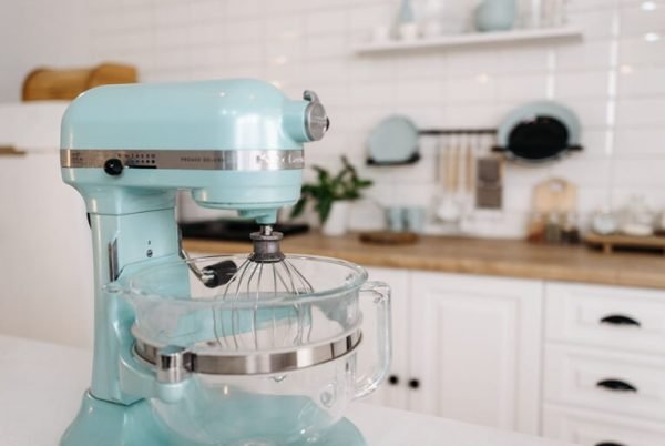 What Is a Stand Mixer-1