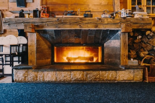 How to Choose the Best Fireplace Screen for Your Home