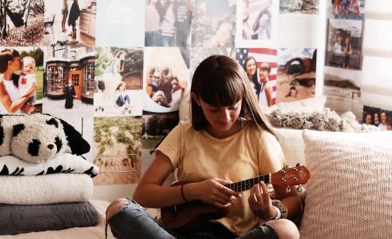 6 Steps to Create a Picture Collage Wall