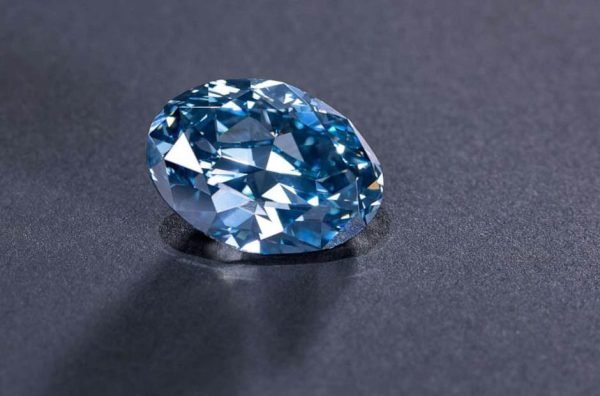 The Difference Between White, Black, and Blue Diamonds