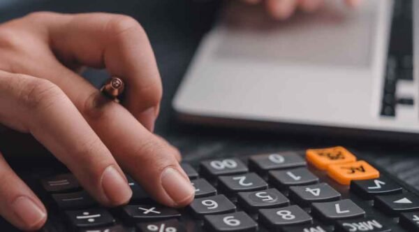 Choosing the Right Payroll Solution for Your Business Needs